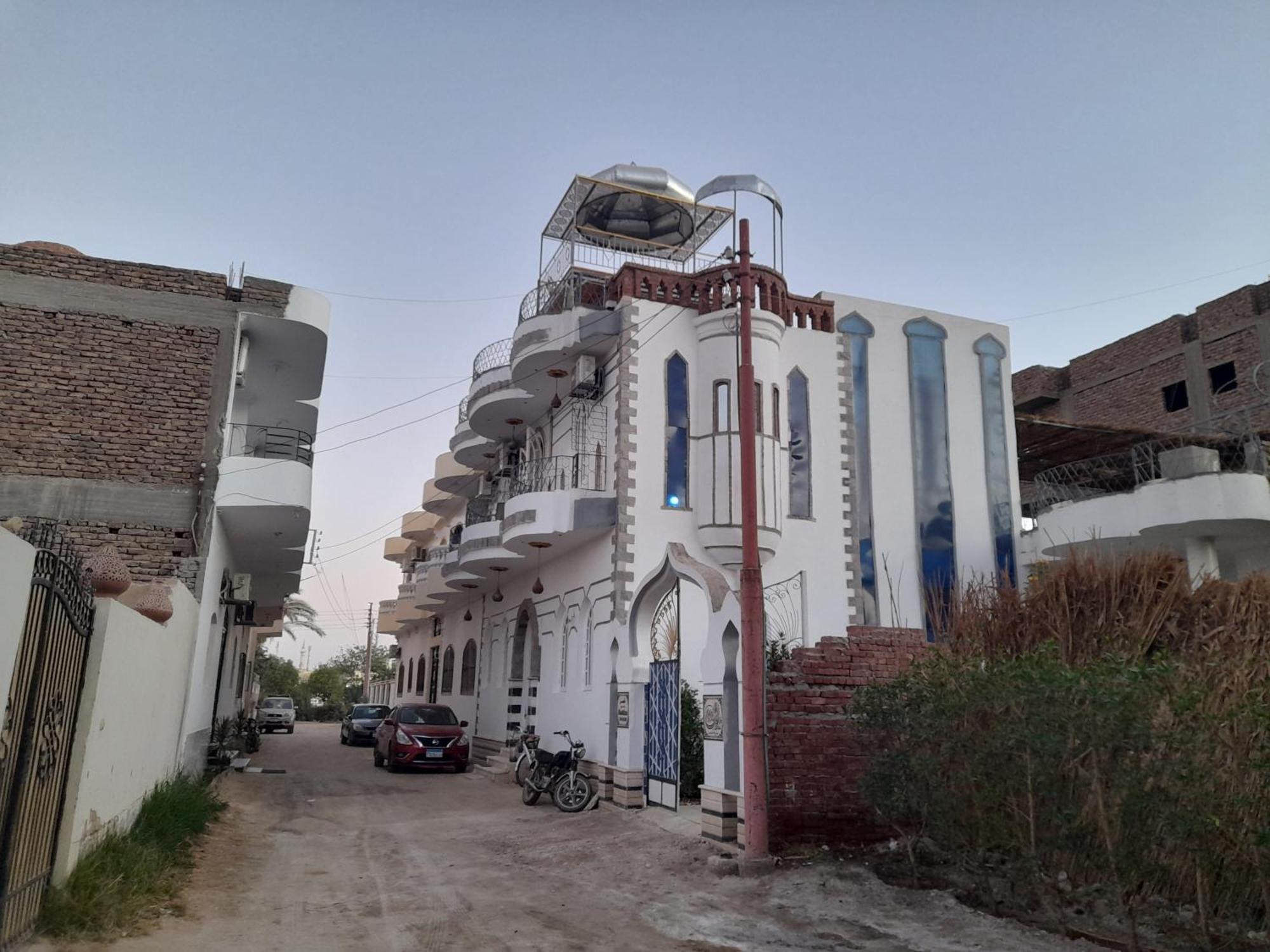 Апартаменты Alaa Aldin Flats Луксор Экстерьер фото